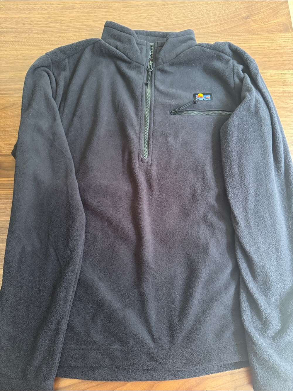 Patagonia Men’s Black Half-Zip Fleece Pullover